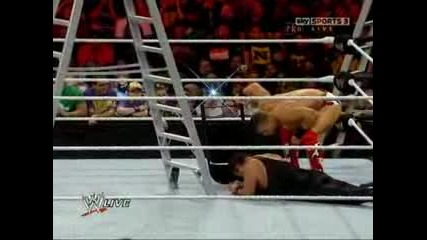 W W E Raw 29.11.2010 - Jerry The King Lawler vs The Miz (маси, стълби и столове за титлата на W W Е) 
