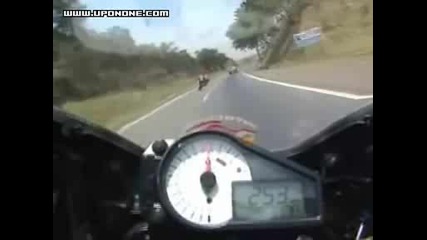 Мотористи Достигат 304 Km/h
