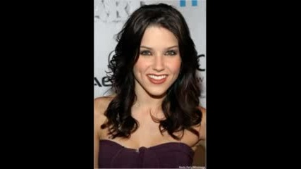 Sophia Bush Pictures