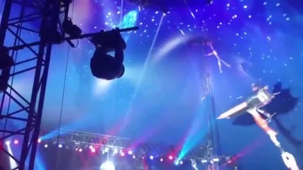 Акробатка падна от купола на цирк по време на своя номер