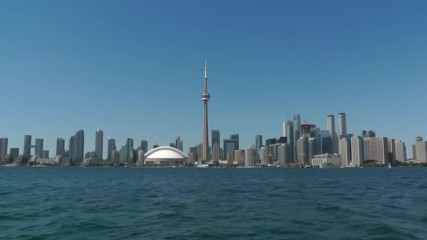 На именния ден на Софи с корабче по Онтарио