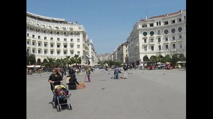 Един площад в Солун