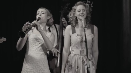 Tu Vuo' Fa' L'americano - Hetty & the Jazzato Band