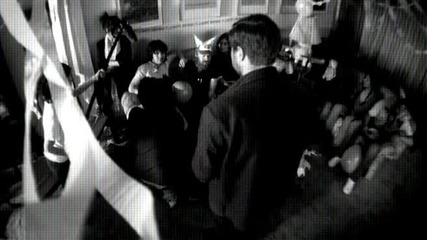 The Roots Ft Patrick Stump - Birthday Girl