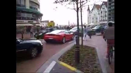 Ferrari F430 driving around in Knokke - Heist 