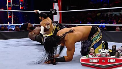 Tensions between Mustafa Ali & Mansoor hit a breaking point after loss: Raw, Oct. 11, 2021