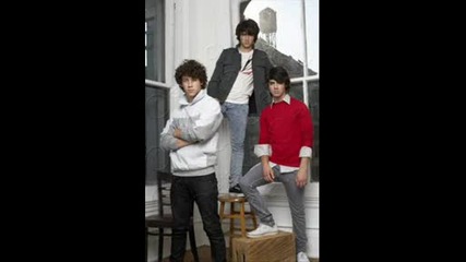Jonas Brothers са най - страхотните момчета