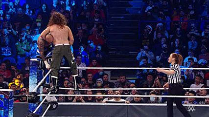 Ricochet vs. Sami Zayn - 12 Days of Christmas Gauntlet Match: SmackDown, Dec. 24, 2021