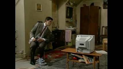Ето така се хваща програма с антена ( Вечният Mr. Bean )