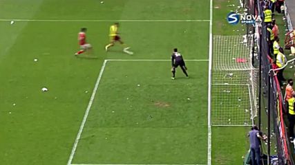 Чарлтън - Бърнли 0:3 /репортаж/