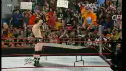 Wwe Raw 12/28/09 - Сина предизвиква Шеймъс в мач с маси 