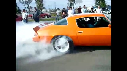 Burnout Camaro 79 Неси Пази Гумите
