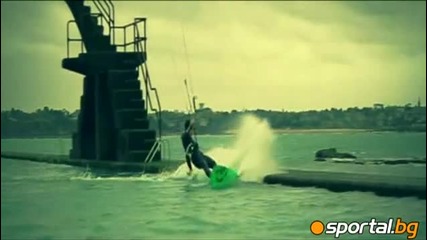Кайтборд на брега на морето