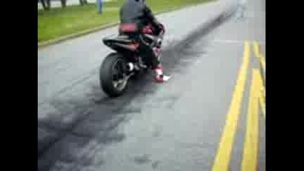 Damiens Gixxer 1000 Vs Josh Zx10