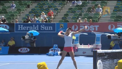 Pennetta се блъска в рекламата - Australian Open 2011 