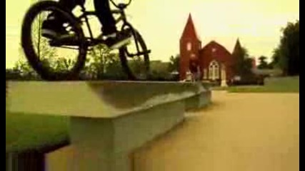 Dinosaur Jr. Over It video from the new album Farm