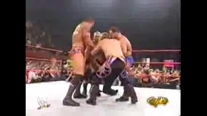 Randy Orton напада с армията си Ric Flair и Triple h 