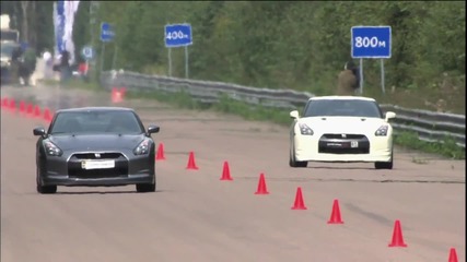 Nissan Gt-r Stage 2 vs. Nissan Gt-r Stock / Dragtimes