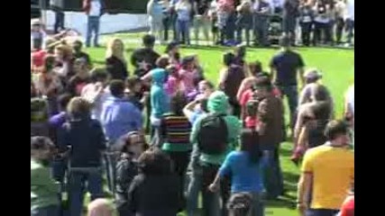 Official Michael Jackson Flash Mob Seattle - Beat It