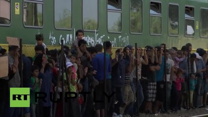 Украйна: Бежанците остават приклещени на гарата в Бичке