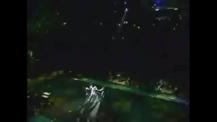 Britney Spears - Till The World Ends (music Video) 