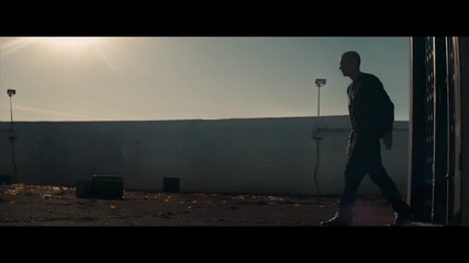 Eminem ft. Rihanna - The Monster ( Официално Видео )