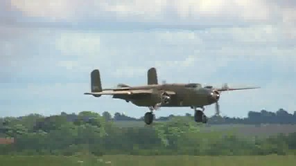 Летящи легенди...b - 25 