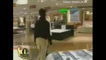 Скрита камера: Я, какво легло!!!!!