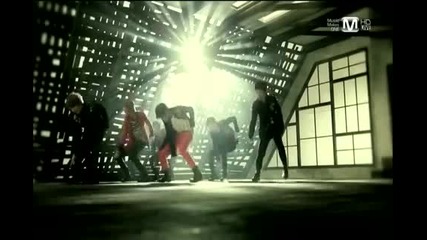111013 Boyfriend-don t Touch My Girl Comeback Stage