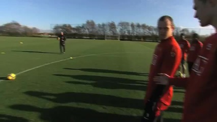 Rooney, Fletcher, Giggs & Neville целят горна греда