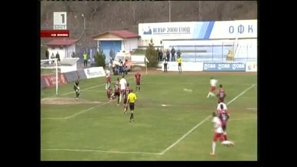 "Локомотив" (София) и ЦСКА не успяха да си вкарат гол в Своге