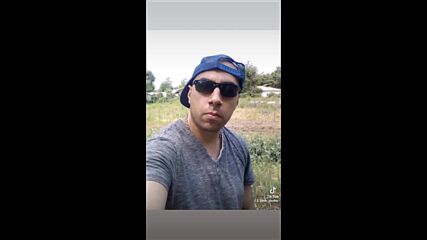 Vid_20350823_214335_058.mp4