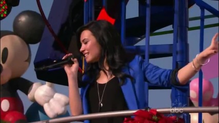 Demi Lovato- A Wonderful Christmas Time ( Disney Parks Christmas Day Parade ) 2009