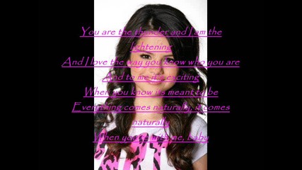 Selena Gomez - Naturally (text ) 