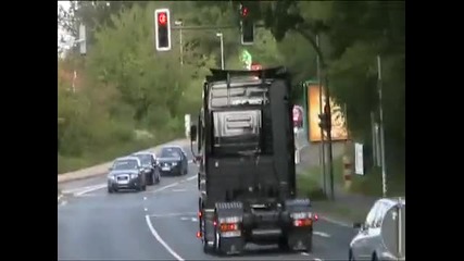 Actros v8