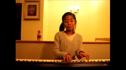 Невероятно! 10 - годишно момиче пее песента на Jessie J - Price Tag ! 