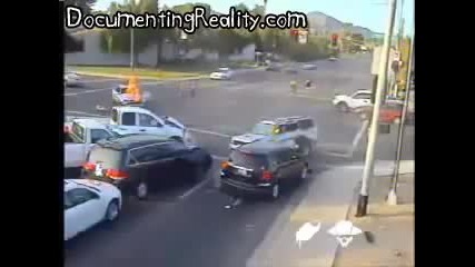 Brutal Intersection Crash 