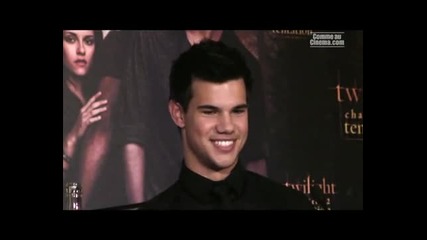Paris Press Conference Robert Pattinson, Kristen Stewart, Taylor Lautner - New Moon Junket