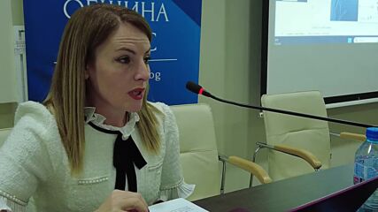 Евелина Михалева на откриването на иновативен форум в Бургас