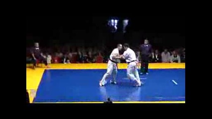 Shin / Kyokushin - world 2009: Valery Dimitrov - Maxim Shevchenko