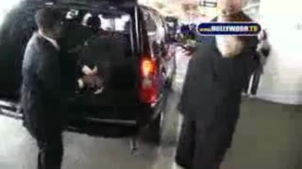 Hilary Duff in a Car Accident At Lax 