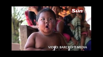 Най - малкият пушач в света Бебе от Индонезия 