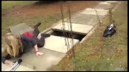 Така може да се пребие само една блондинка .. ! :dd xd