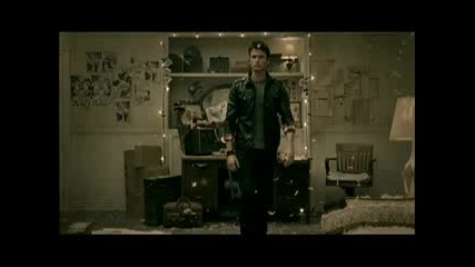 Green Day - 21 Guns (official video) 