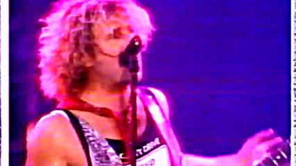 Van Halen - Love Walks In / Live on the Mtv Music Video Award 1986