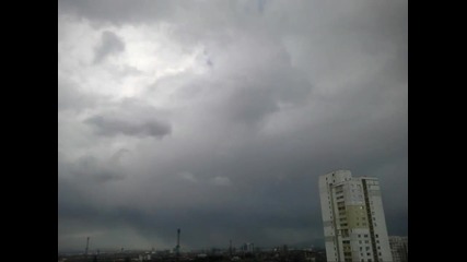 Time lapse - буреносни облаци през януари в София