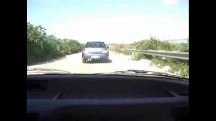 Какво трябва да не правите когато карате Subaru Impreza