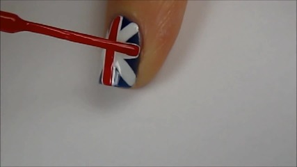Маникюр с апликирано знамето на Великобритания