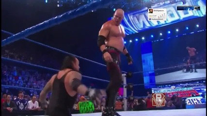 Wwe Smackdown - Гробаря излиза изпод ринга и дърпа Кейн към ада!