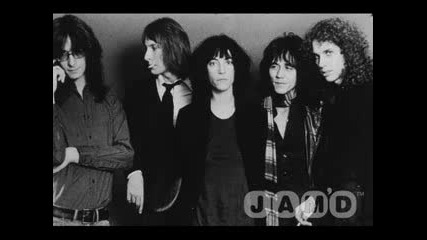 Patti Smith Group - Because the night 1978